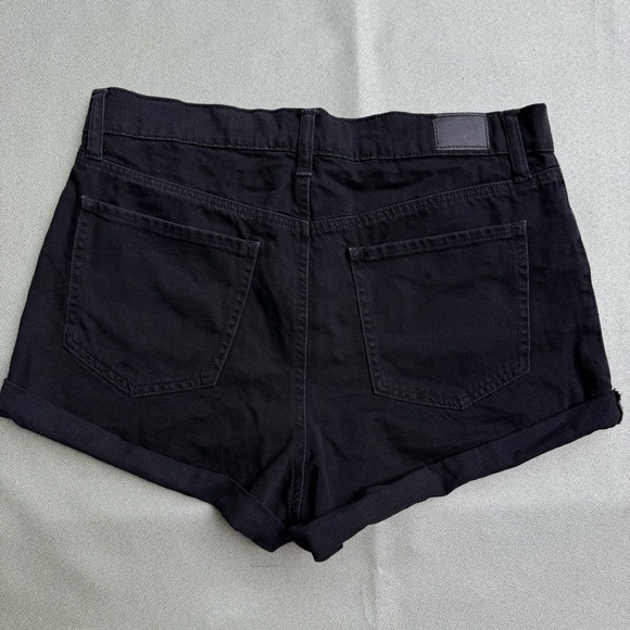 Aero Women’s Black Denim Cuffed High Rise Mom Short Shorts Size 12 - Picture 4 of 6